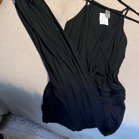 GO Couture - Picture 6 of 6